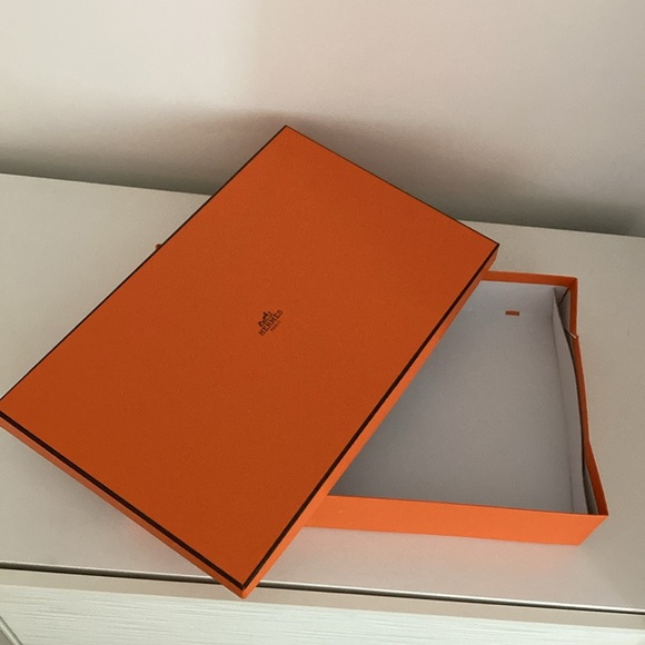 HERMES Authentic Iconic Empty Box, Rectangular, Excellent Condition Designer Box - Picture 6 of 6